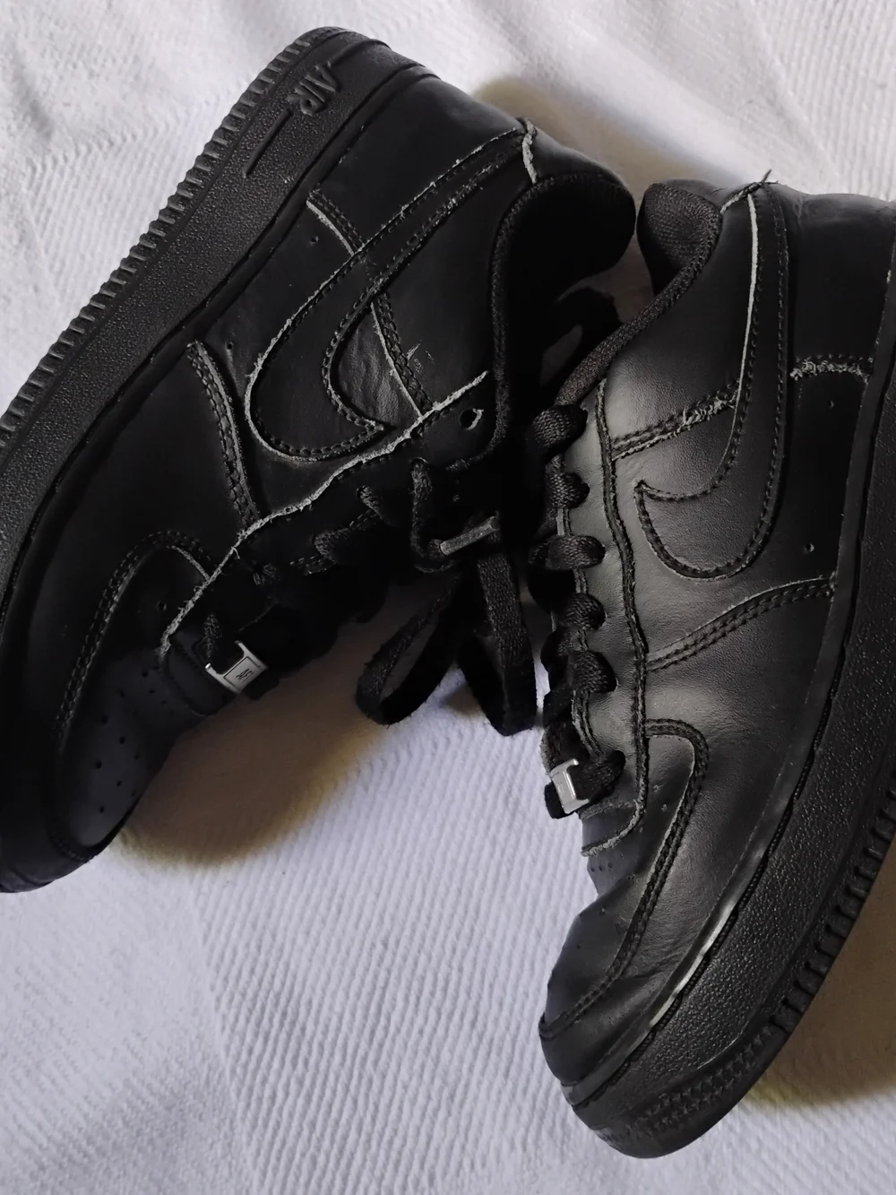 Nike Black Leather Low-Top Sneakers